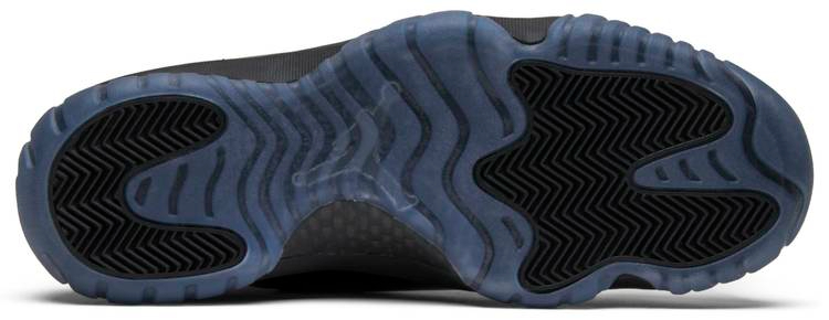 Air Jordan 11 Retro Cap and Gown 378037-005