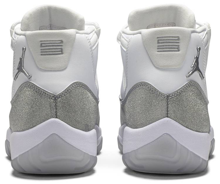 Air Jordan 11 Retro Vast Grey AR0715-100
