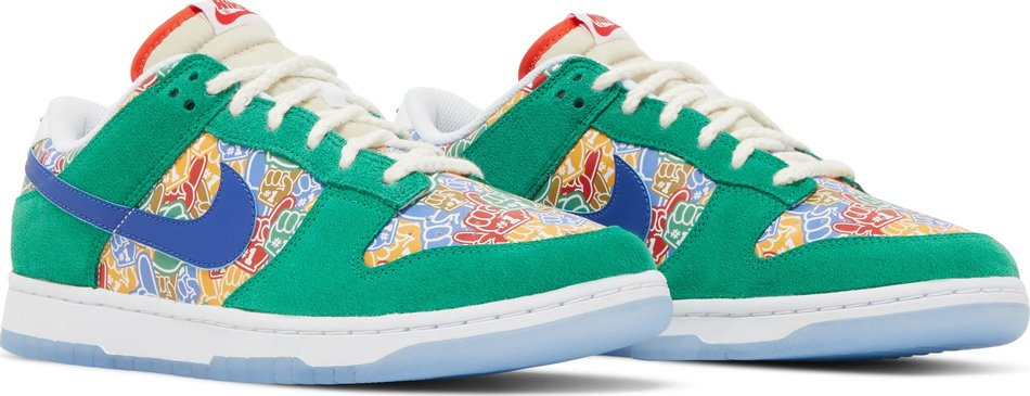 Dunk Low Foam Finger DZ5184-300