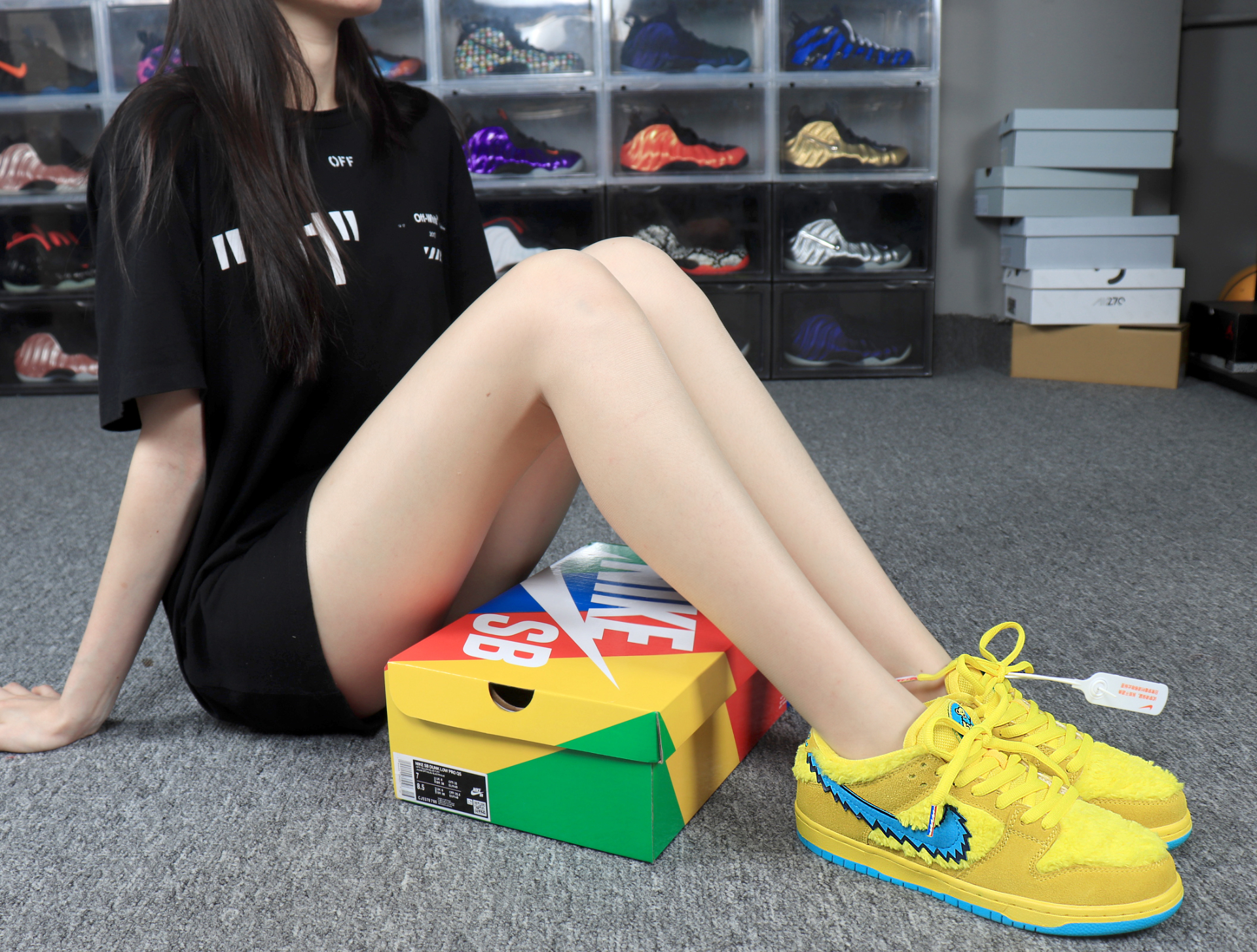 Grateful Dead x Dunk Low SB Yellow Bear CJ5378-700