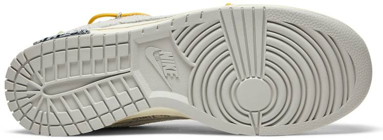 Off-White x Dunk Low Lot 39 of 50 DJ0950-109