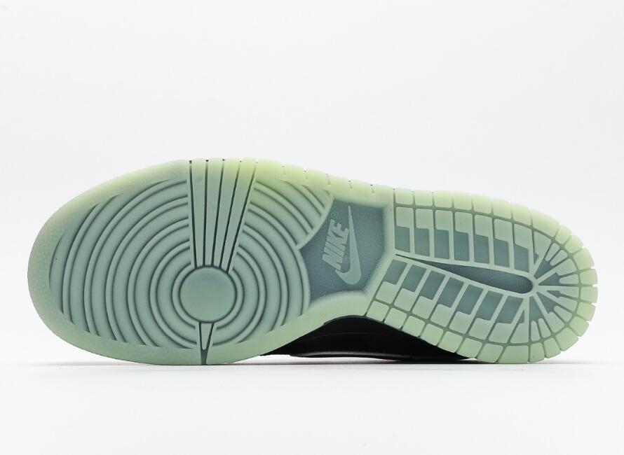 League of Legends x Dunk Low Black DO2327-011