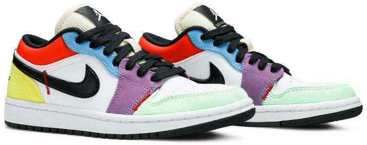 Air Jordan 1 Low SE Lightbulb CZ3572-104