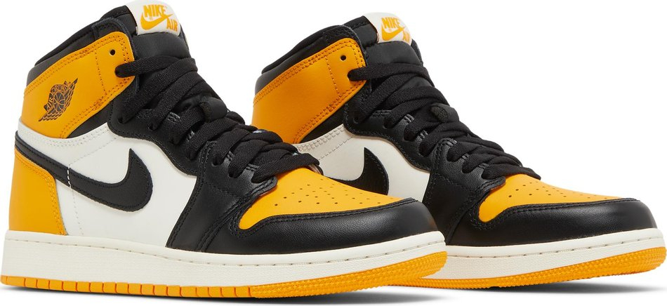 Air Jordan 1 Retro High OG Yellow Toe 555088-711