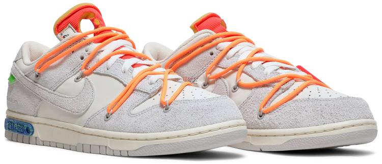 Off-White x Dunk Low Lot 31 of 50 DJ0950-116