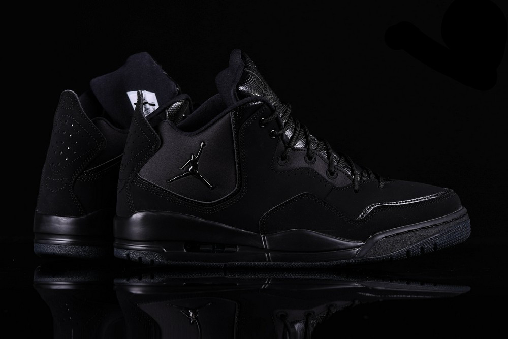 Jordan Courtside 23 Triple Black AR1000-001