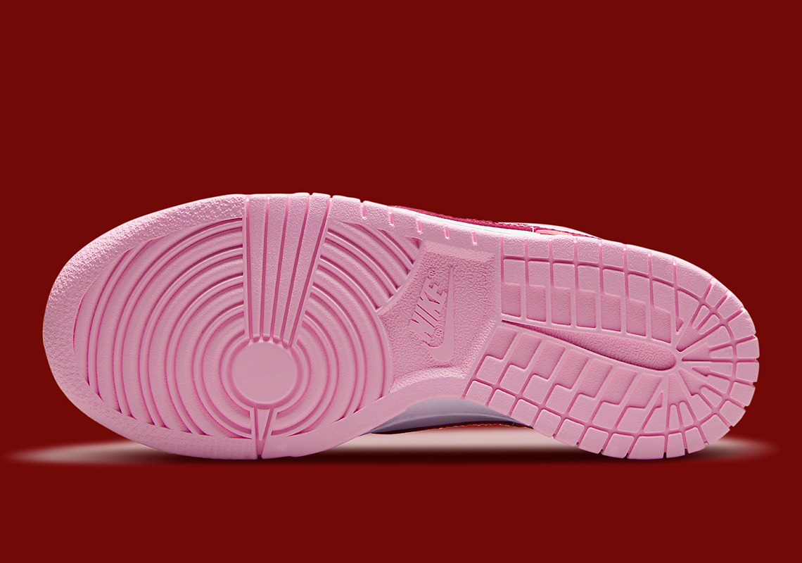 Dunk Low PS Valentine s Day CW1588-601