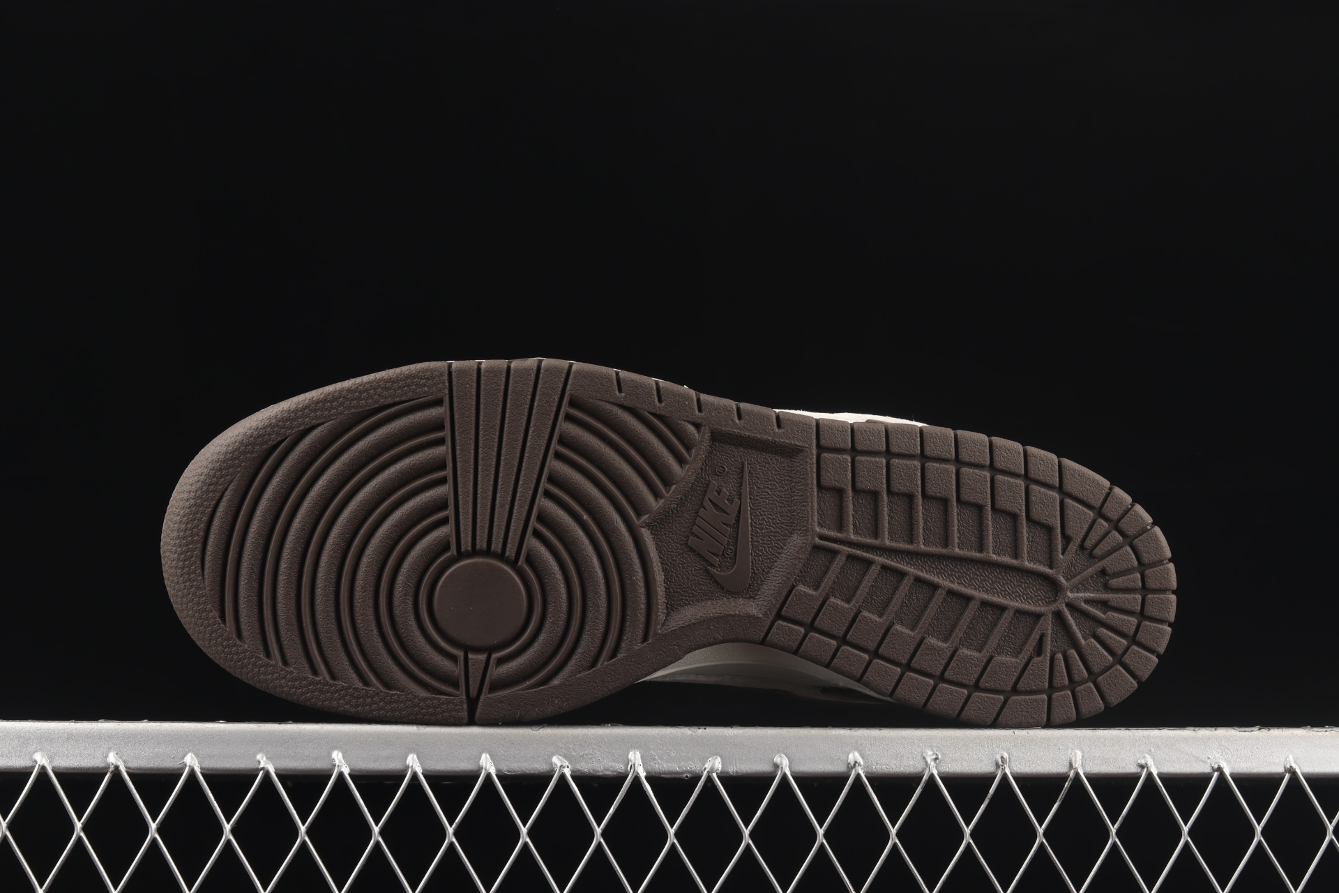 Otomo Katsuhiro x Dunk Low Steamboy OST LF0039-001