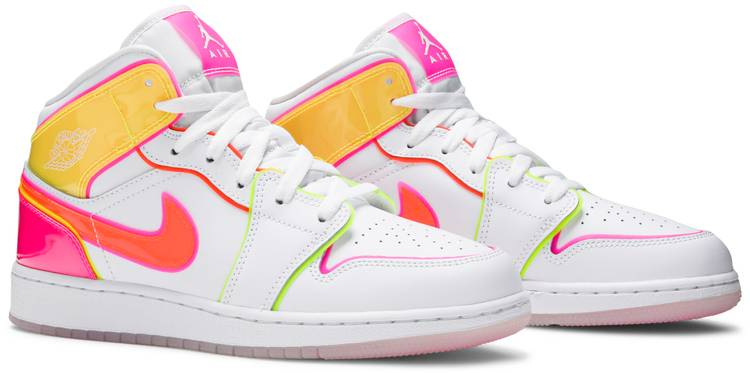 Wmns Air Jordan 1 Mid SE Edge Glow CV4611-100