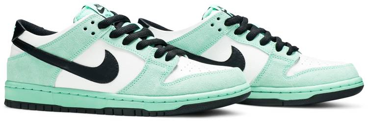 SB Dunk Low Sea Crystal 819674-301