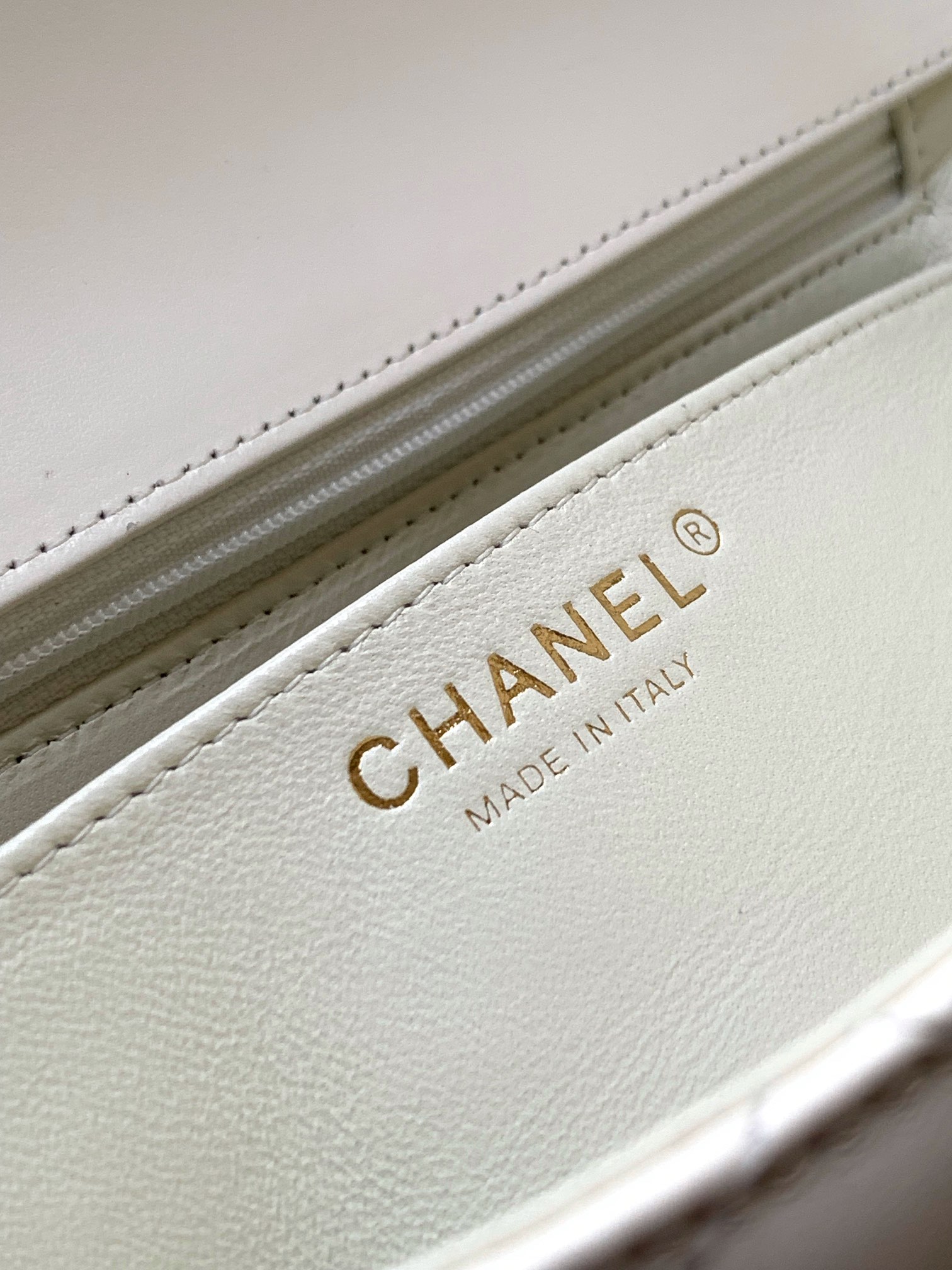 chanel mini cover bag