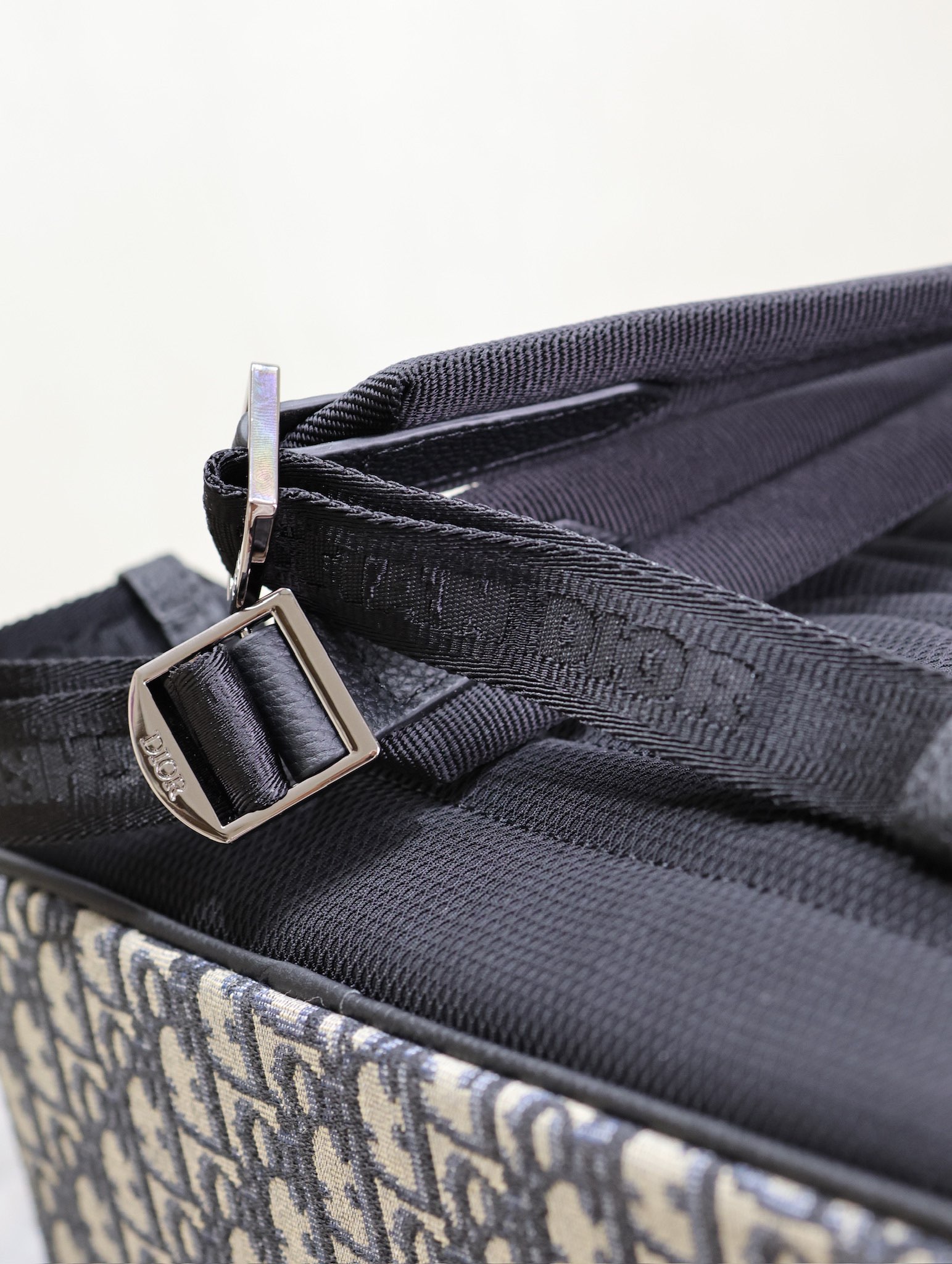 Saddle Zipper Backpack-Blue Cloth