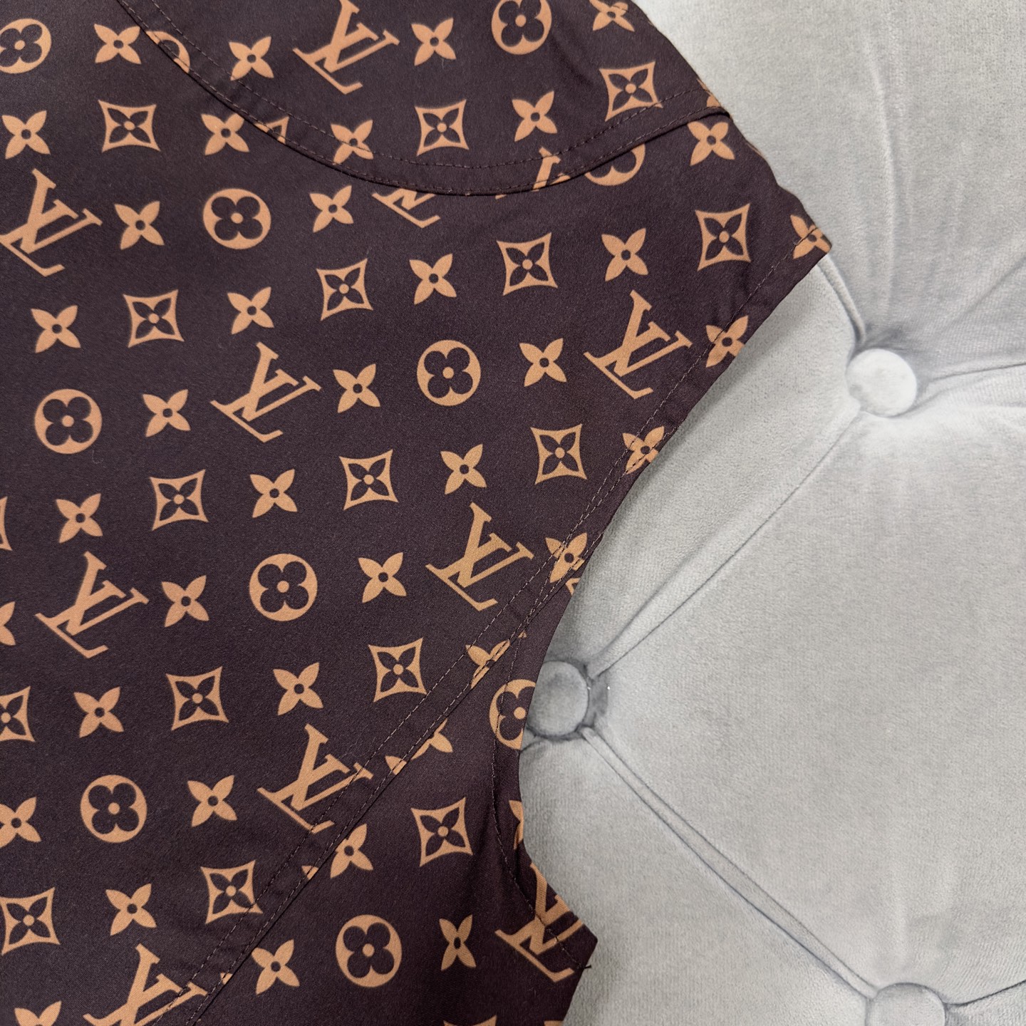 LV High-Waisted Sleeveless Printed Dress｜2025 Spring/Summer Trend