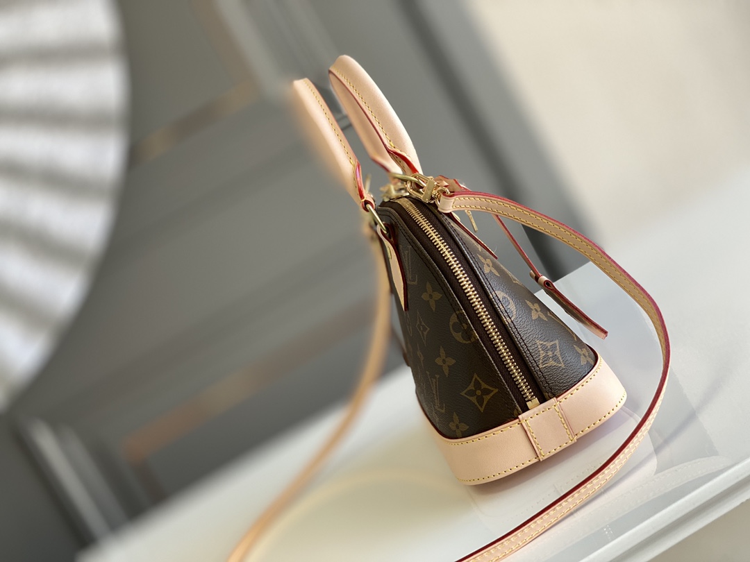 Louis Vuitton Alma BB M53152