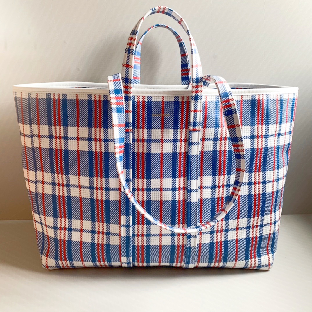 𝗕a𝗹𝗲𝗻𝗰𝗶𝗮𝗴𝗮 New Tote Bag