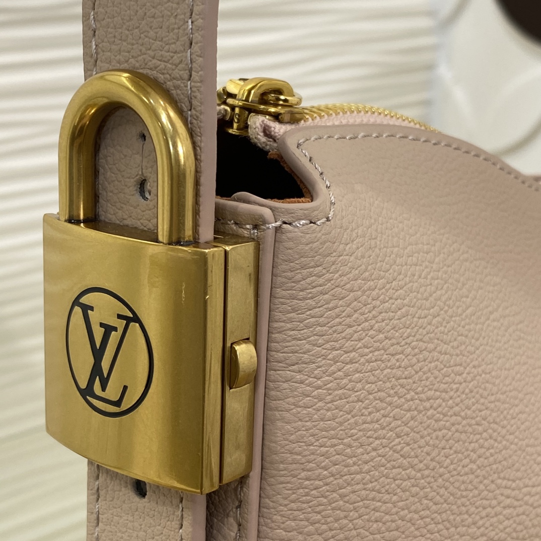 LV M14635 Low Key Cookie MM