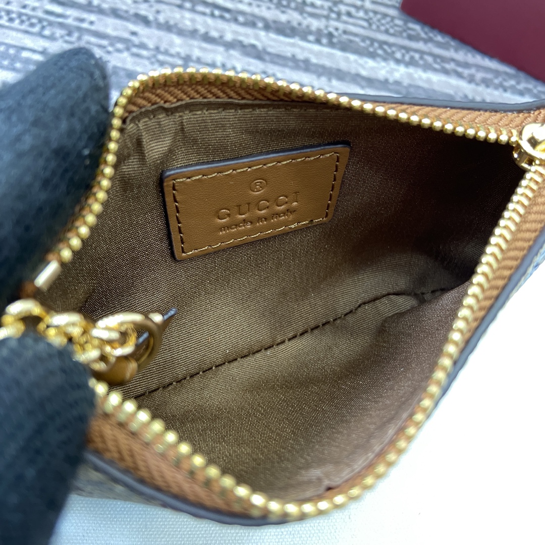 Gucci-Inji SeoKey ring hook