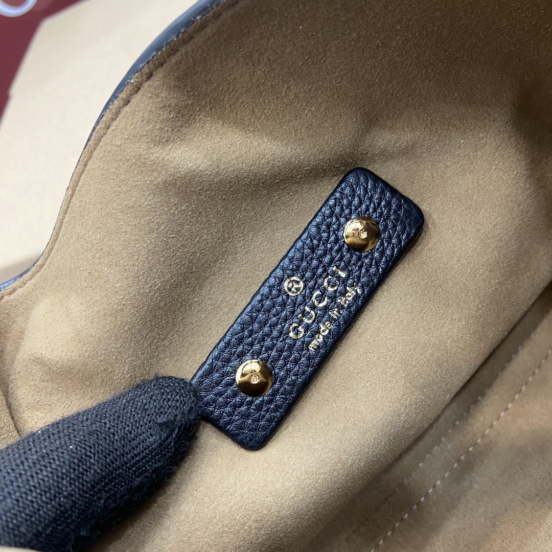 Gucci Softbit medium top handle bag