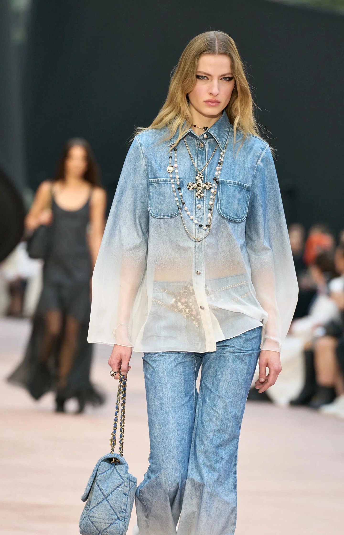 Chanel 25SS Spring/Summer collection* velvety gradient long-sleeve shirt + pants set