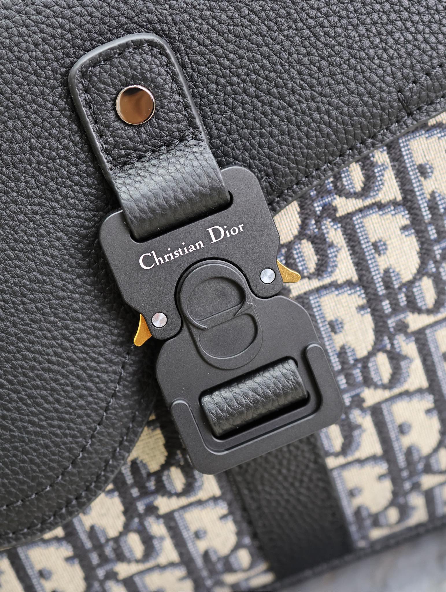 Saddle Zipper Backpack-Blue Cloth