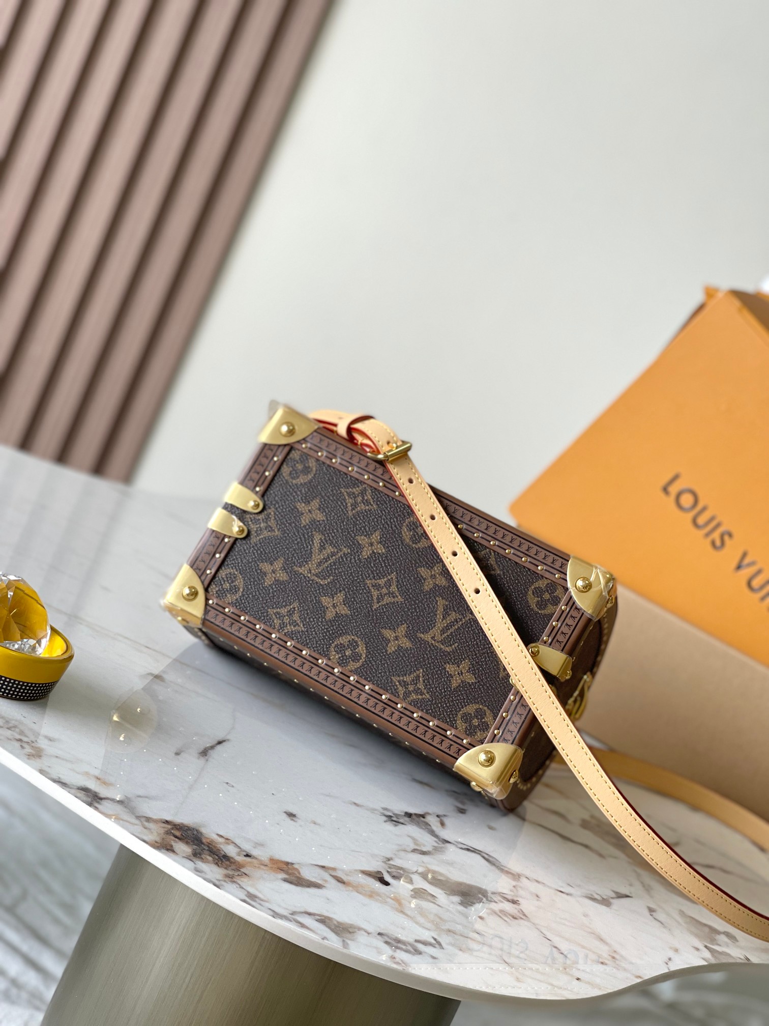LV- Speedy 20 handbag