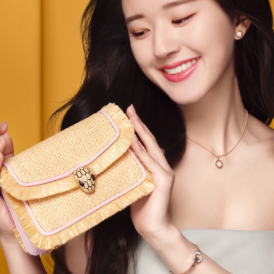 Zhao Lusi necklace of the same style