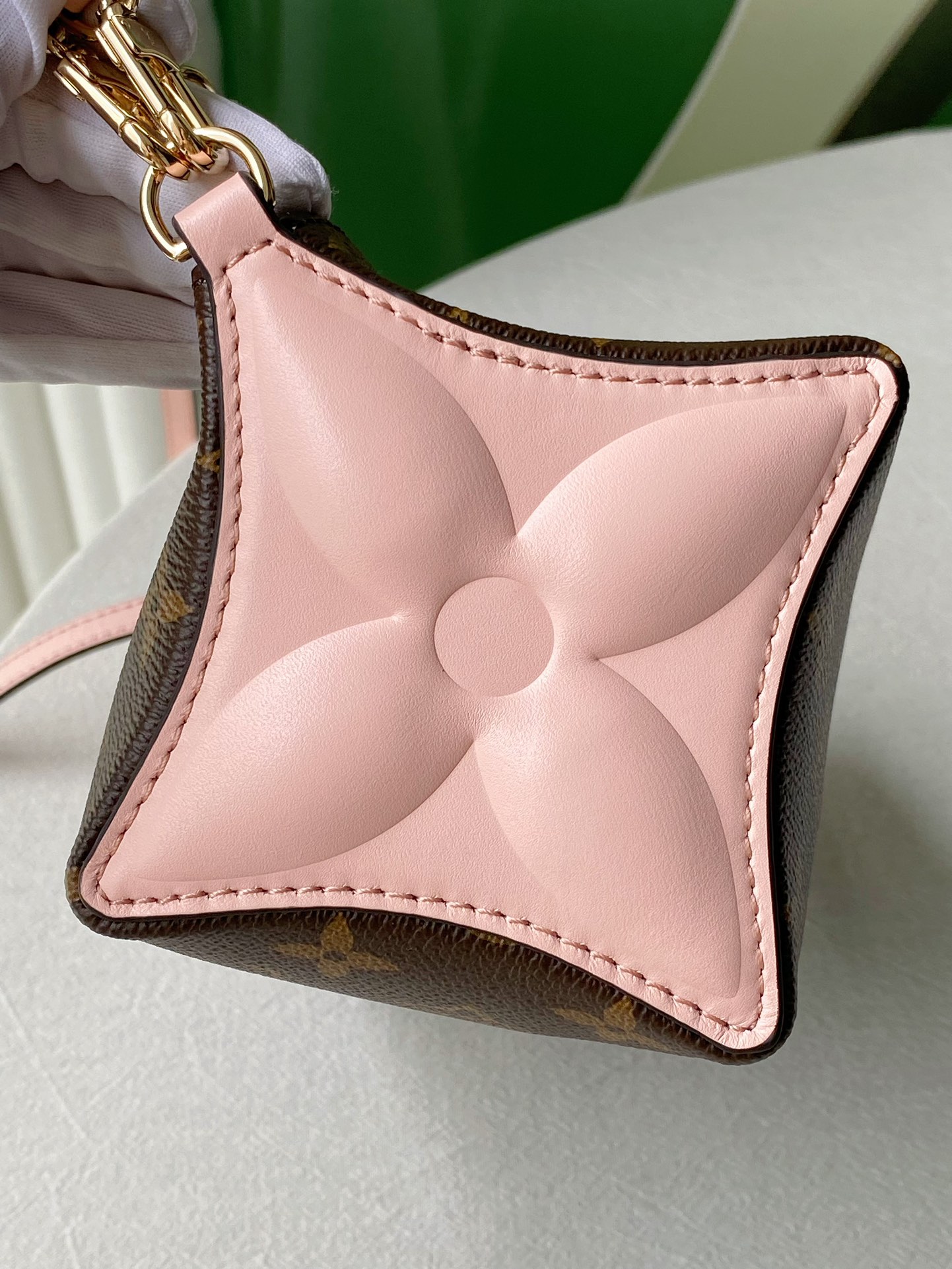 Louis Vuitton M11303 Bloom Pouch Rose Jasmin Pink