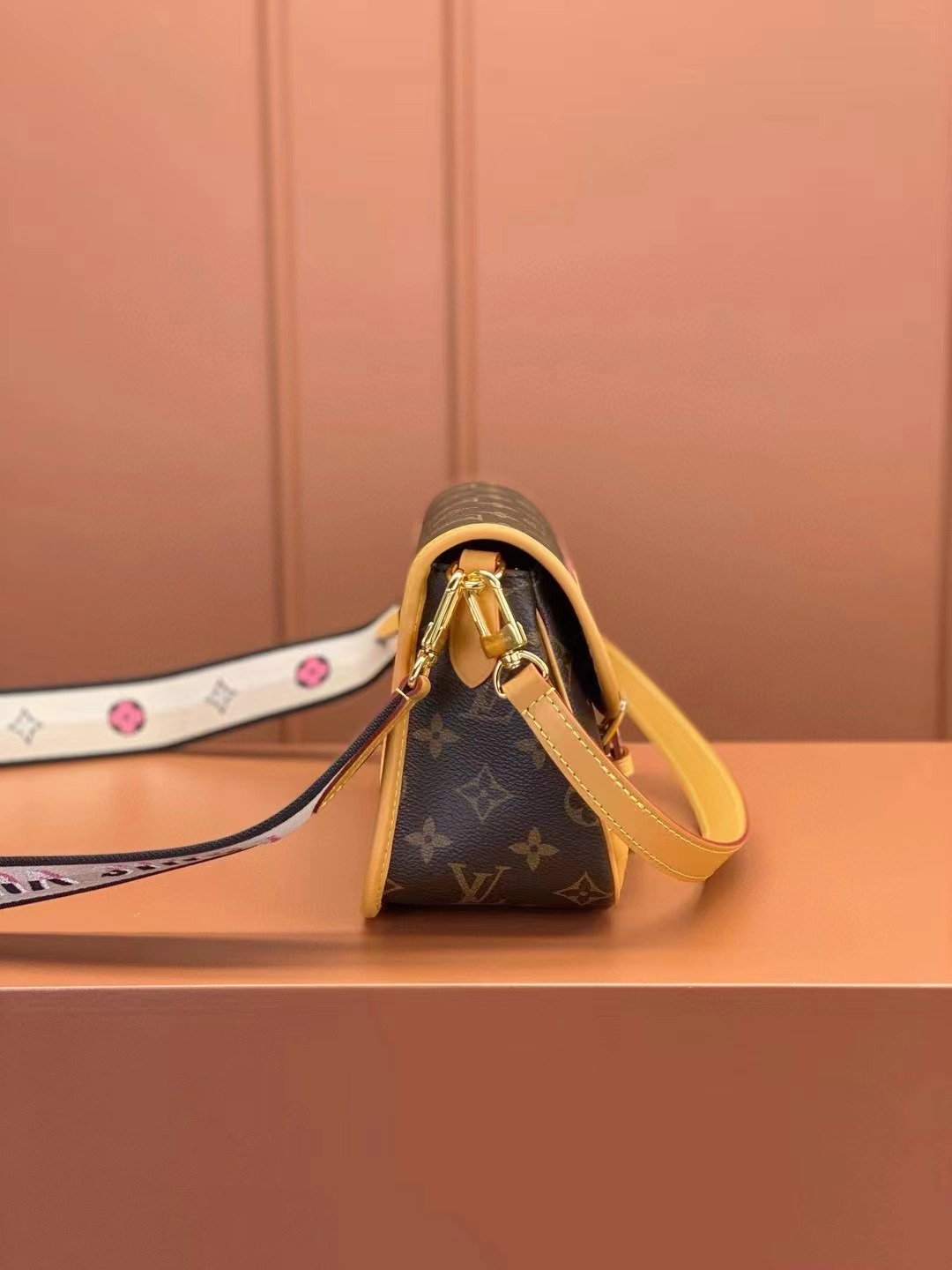 Louis Vuitton M45985 Diane Monogram