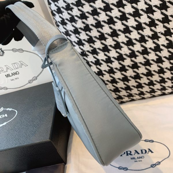 Re-Nylon Prada Re-Edition 2000 mini-bag-blue