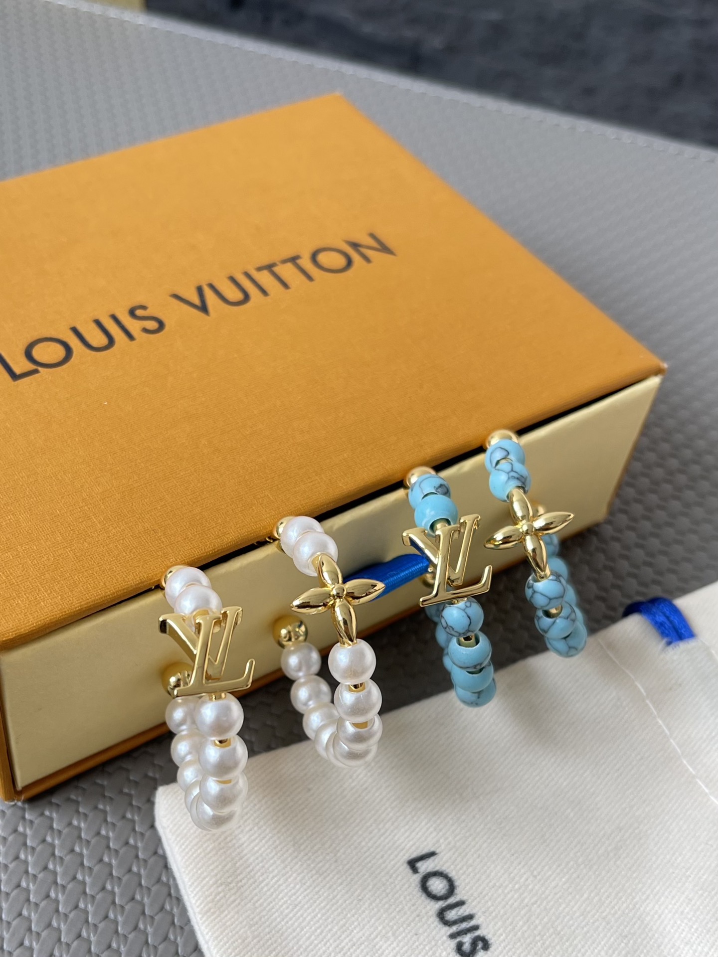 L V new floral letter beaded pearl earrings