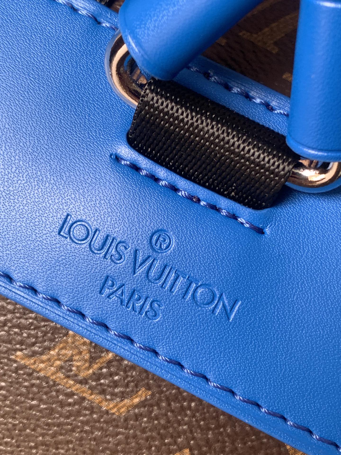 Louis Vuitton Christopher MM M46813 Blue