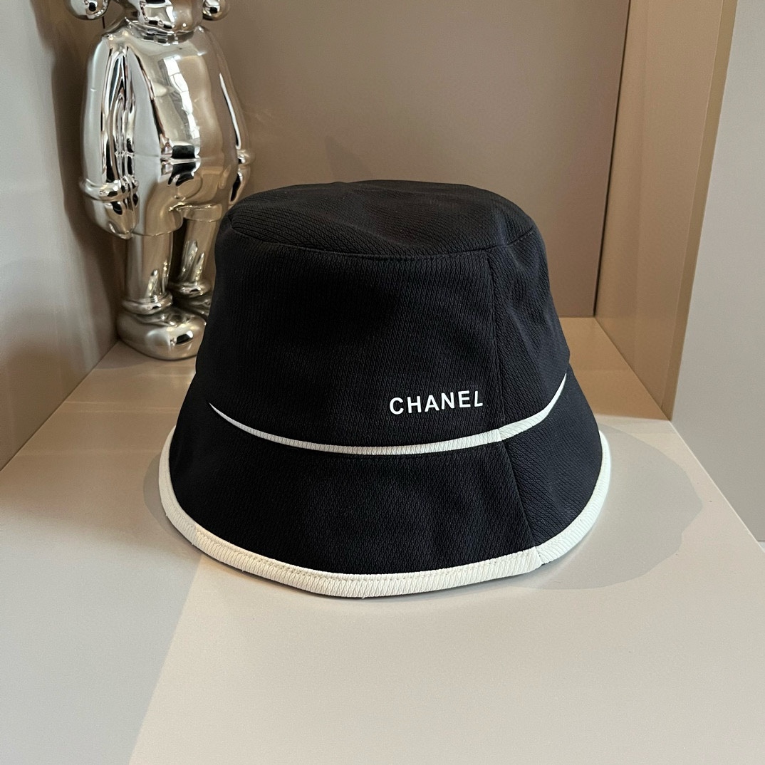 Chanel new bucket hat-Black