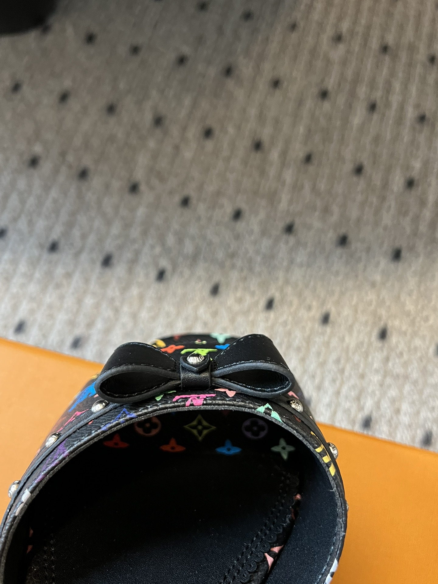 LV Spring and Summer New Flat Sandals