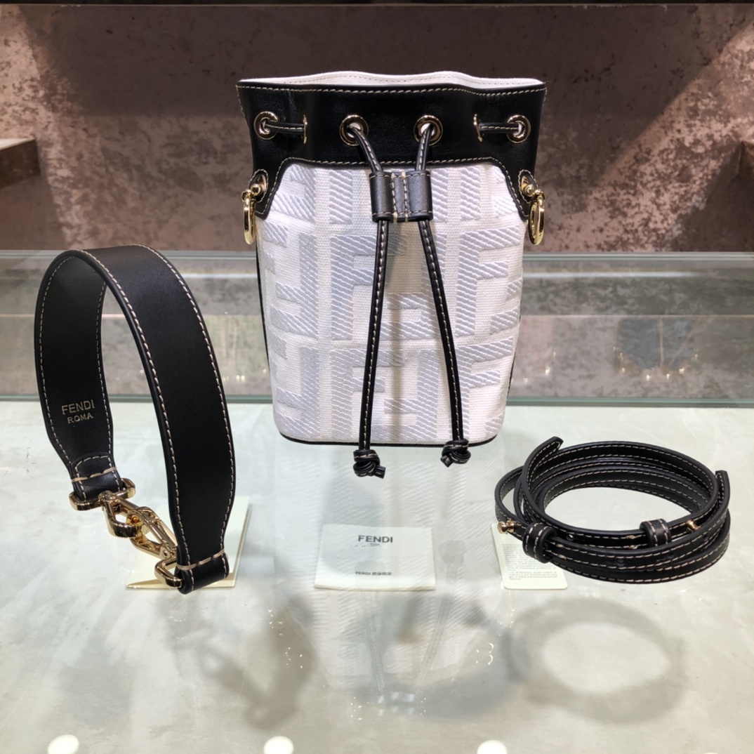 FENDI-White Denim FF Logo Embroidered Bucket Bag