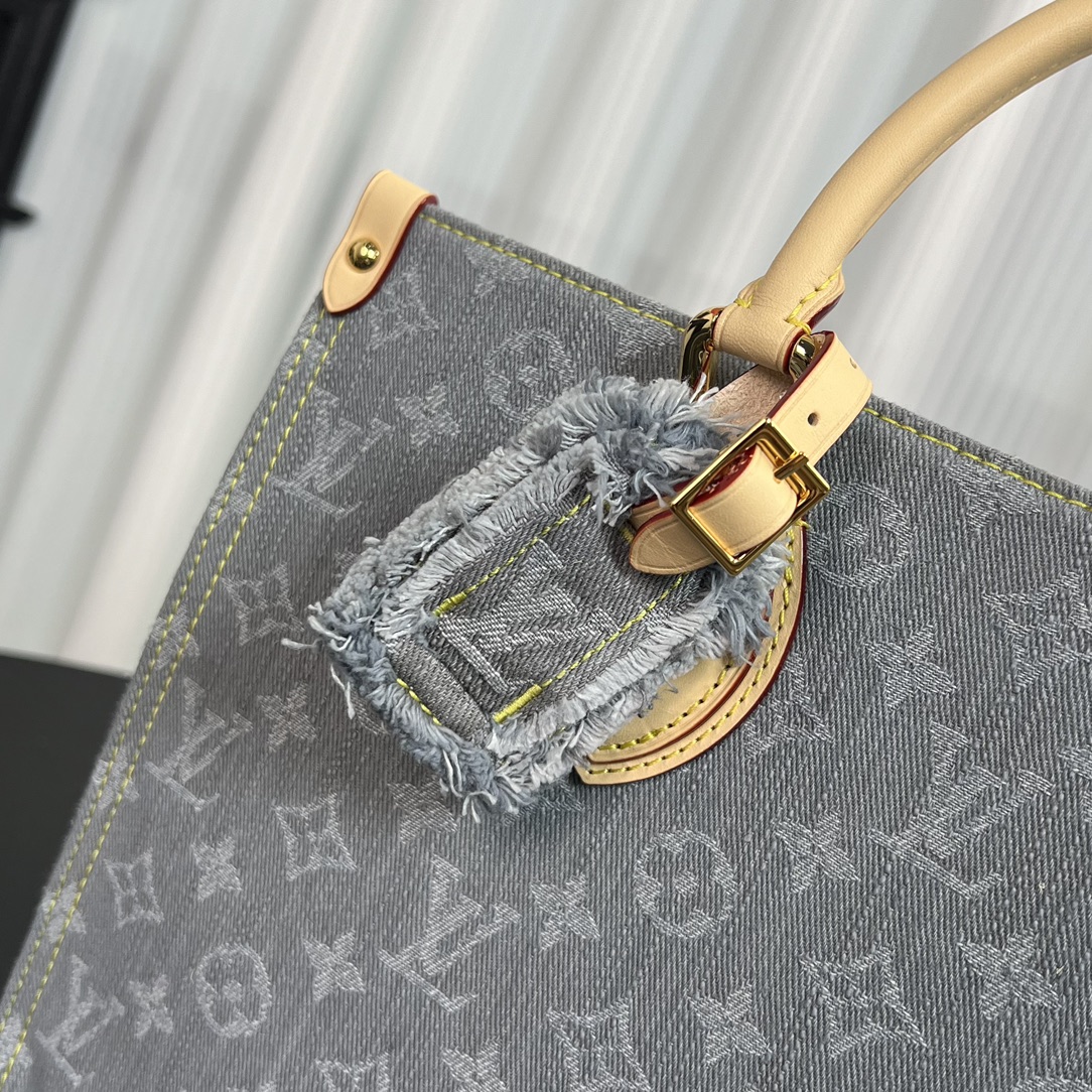 Louis Vuitton M13189 OnTheGo MM