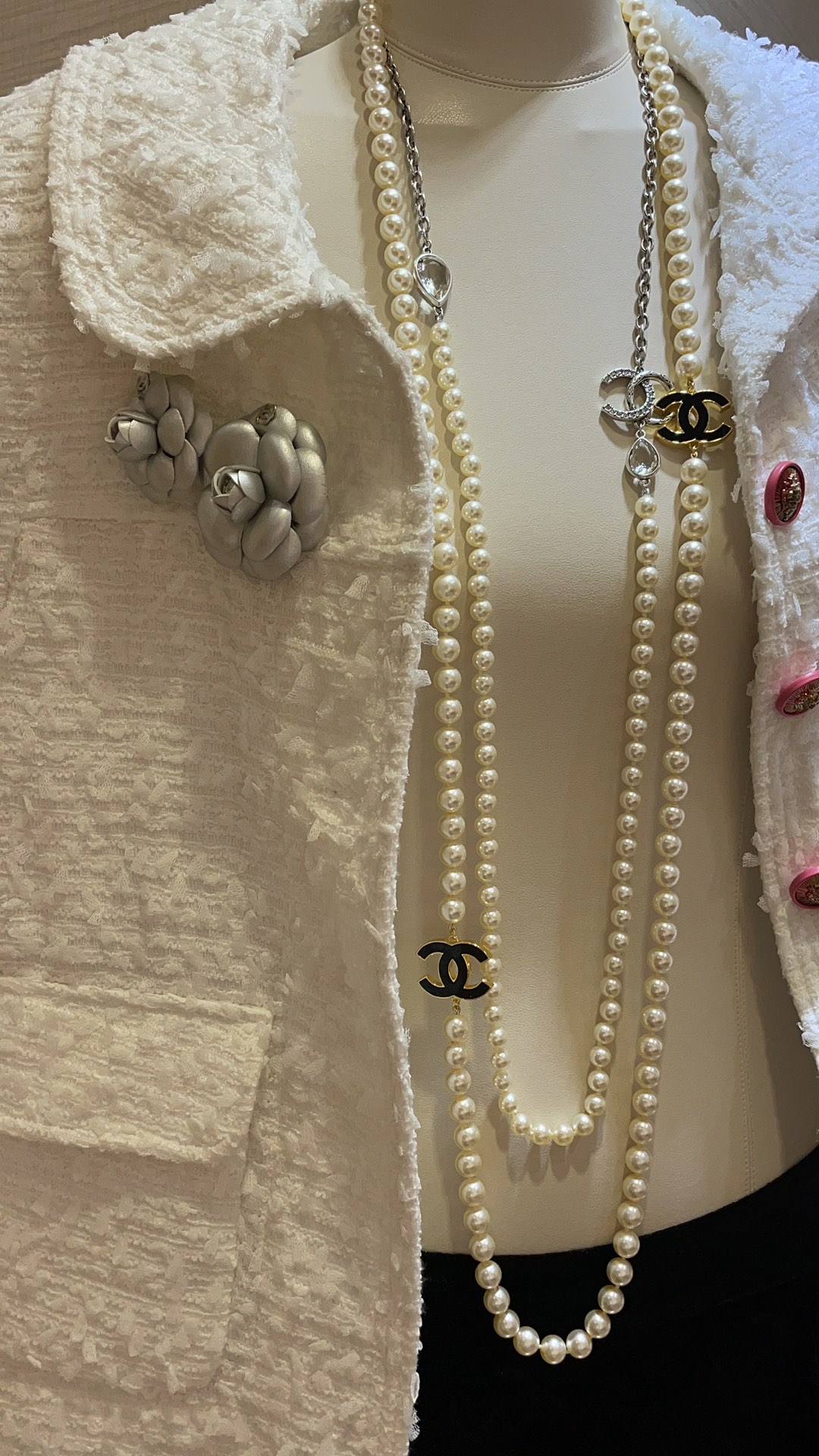 𝑪𝒉𝒂𝒏𝒆𝒍 24A new black silver rhinestone double C Drop diamond Pearl necklace sweater chain