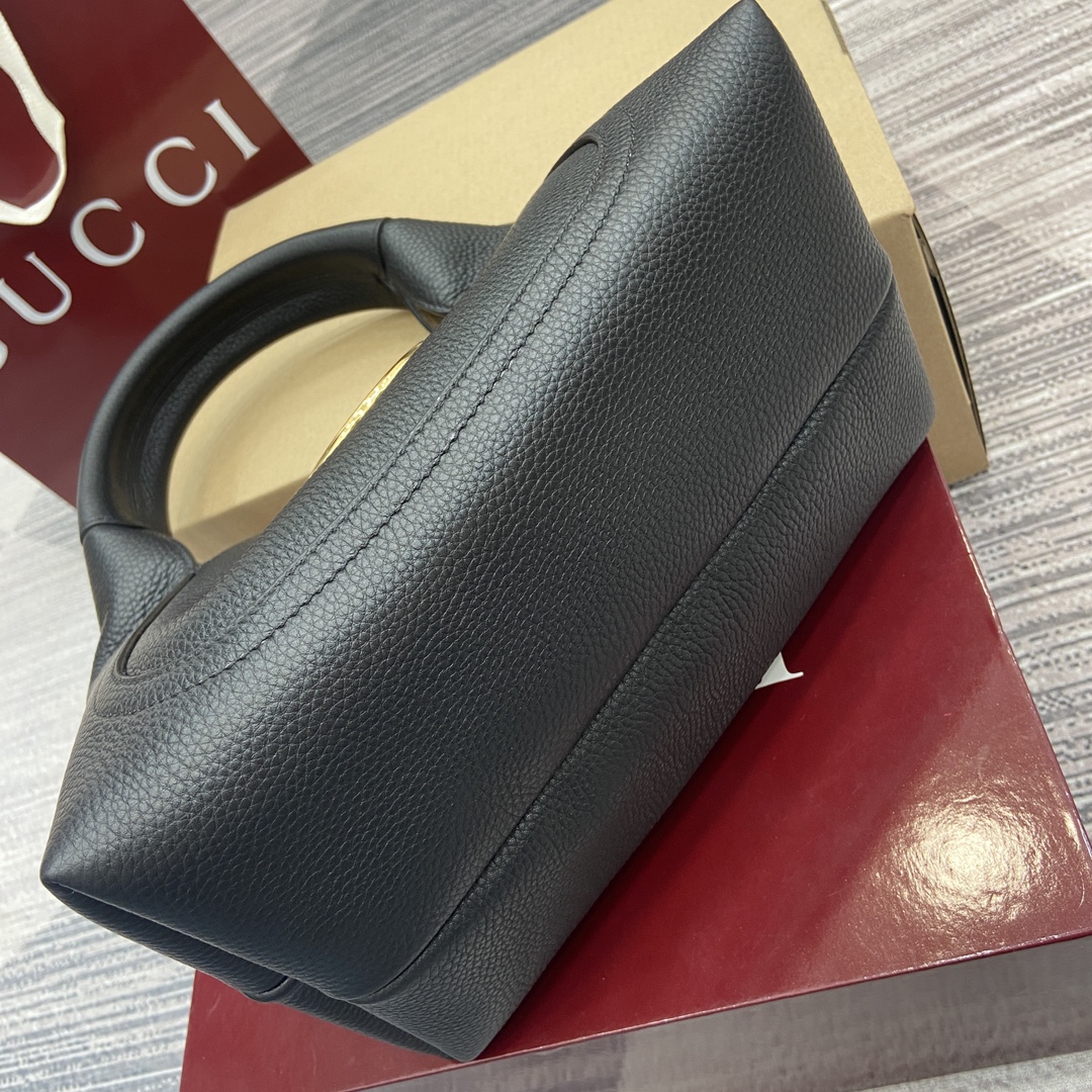 Gucci Softbit medium top handle bag