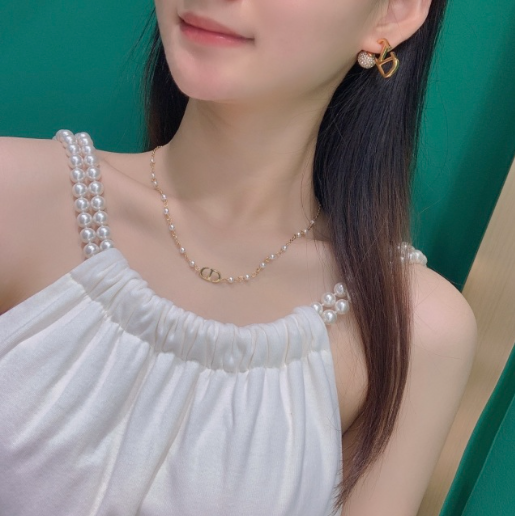 Valentino V@lentino earrings