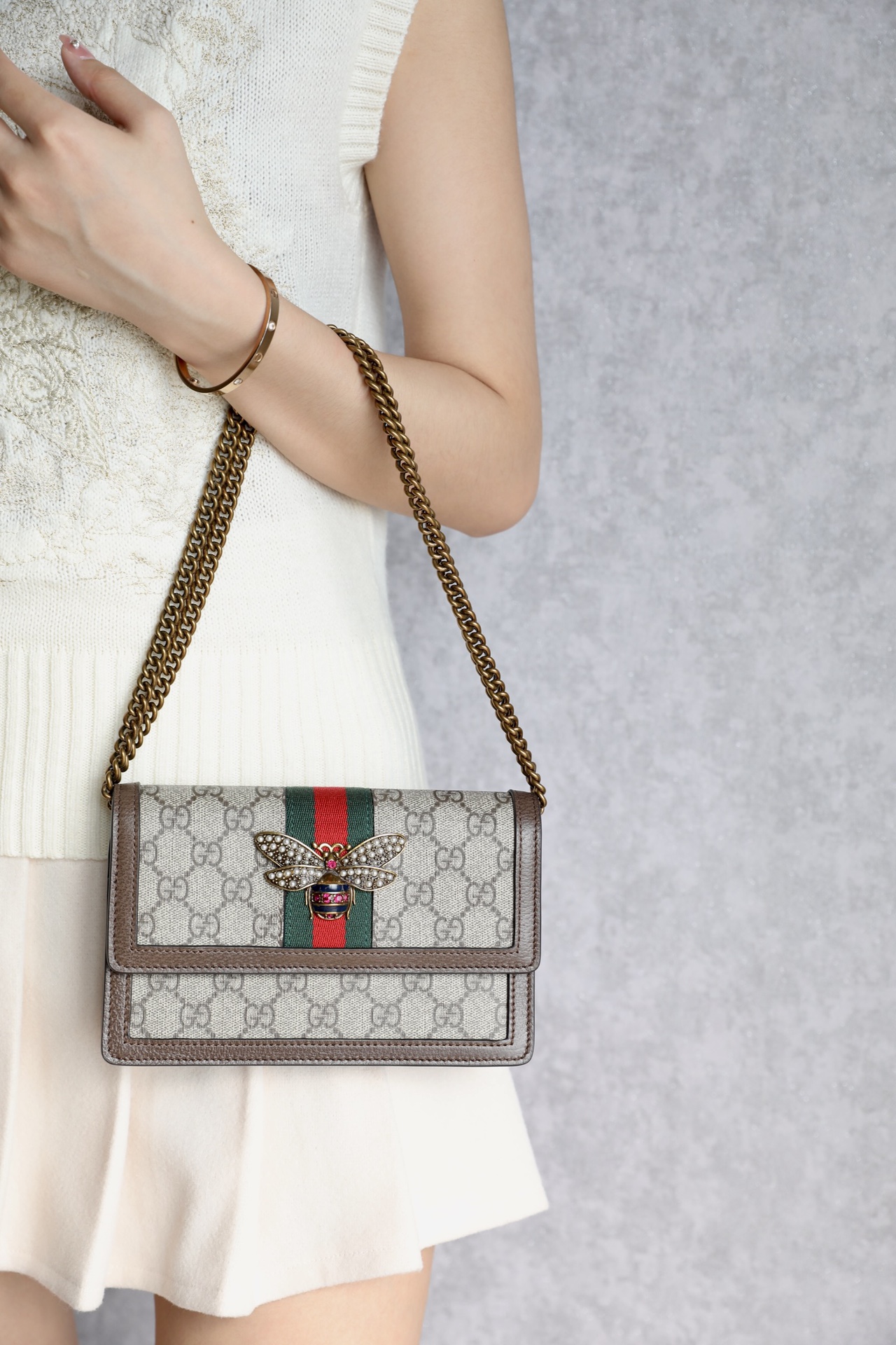 Gucci Beige GG Supreme Canvas Web Queen Margaret Chain Wallet