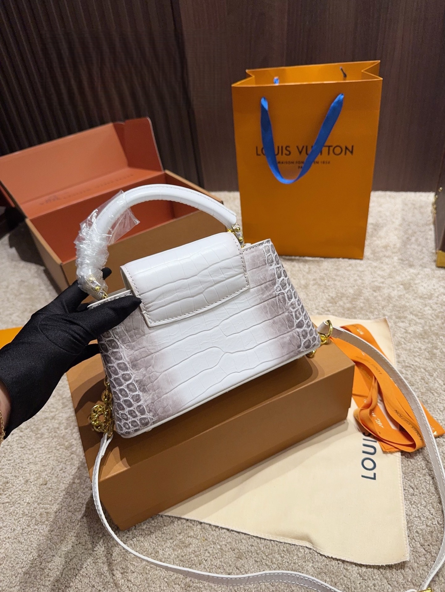 Louis Vuitton Capucines Mini Handbag