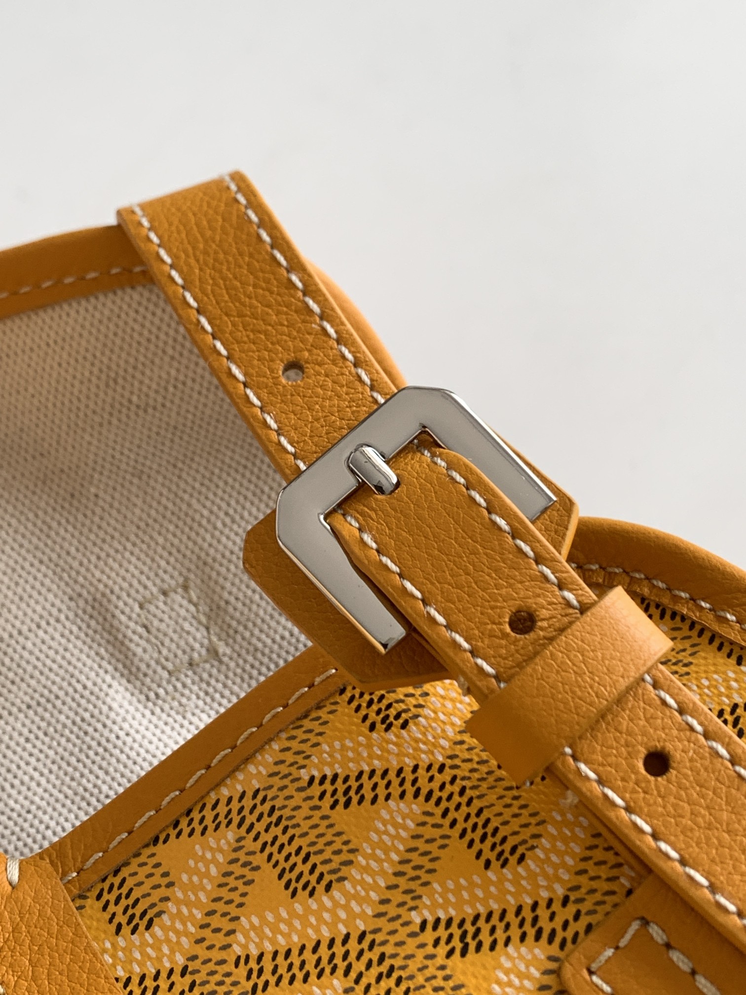 Goyard-Chien Gris Pet Carrier