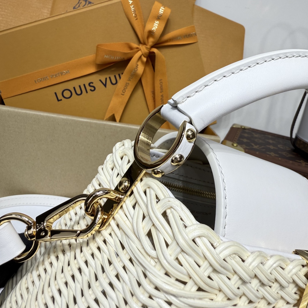 LV M26004 Capucines Mini