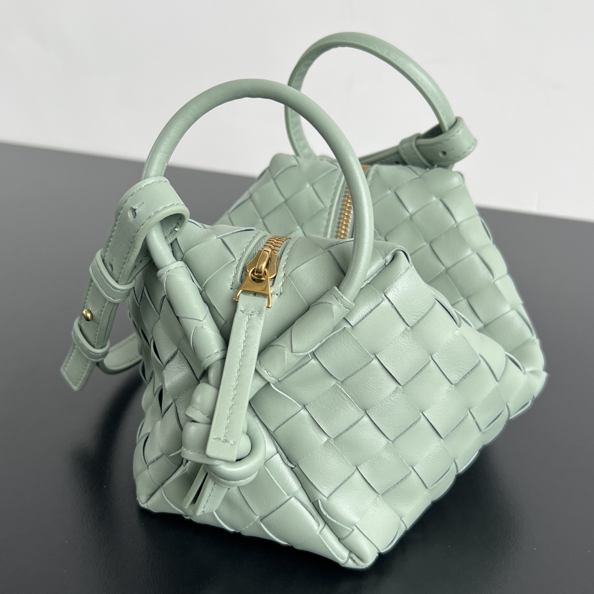 Bottega Veneta New Classic Loop Bag