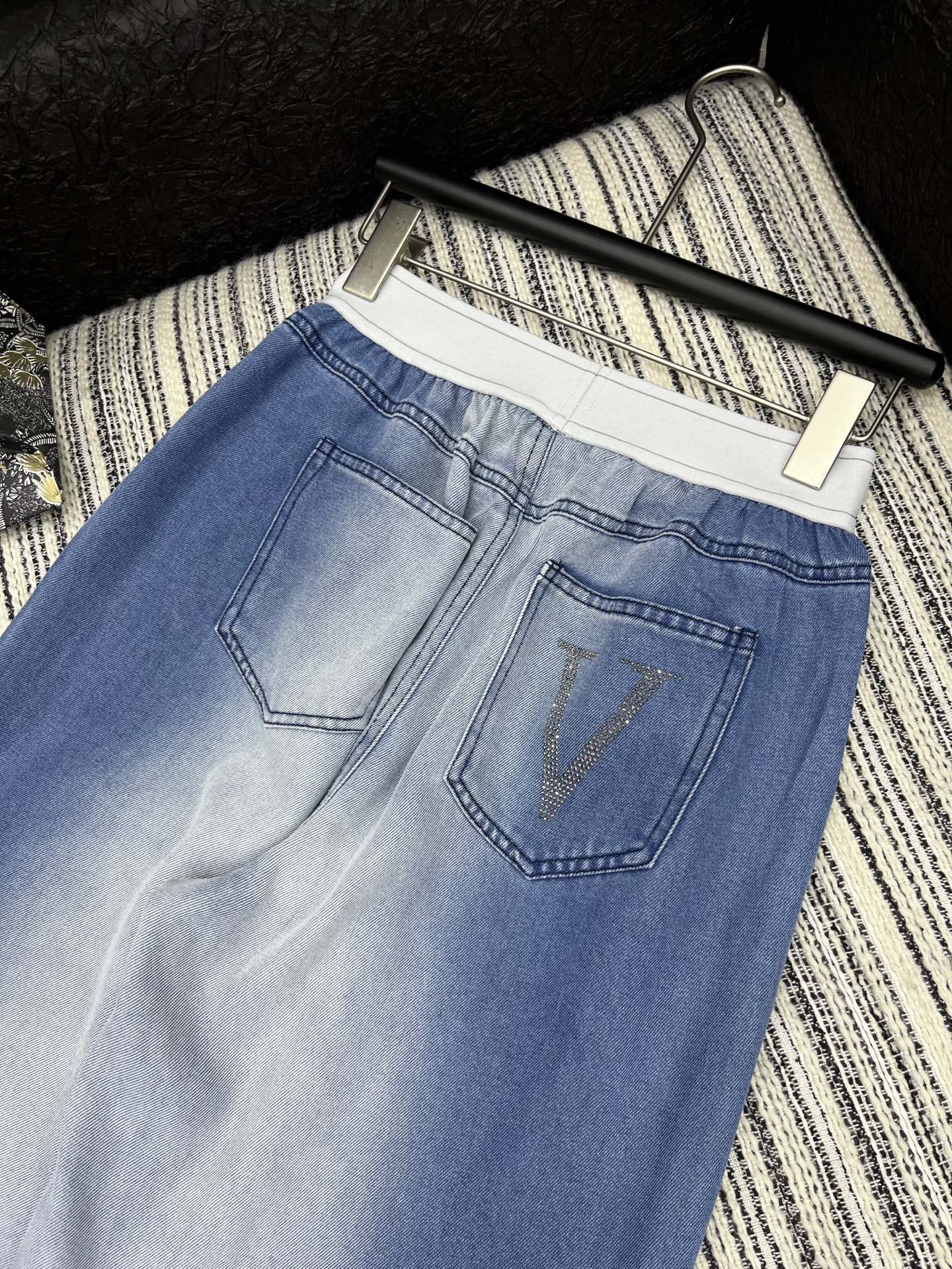 Valentino jeans