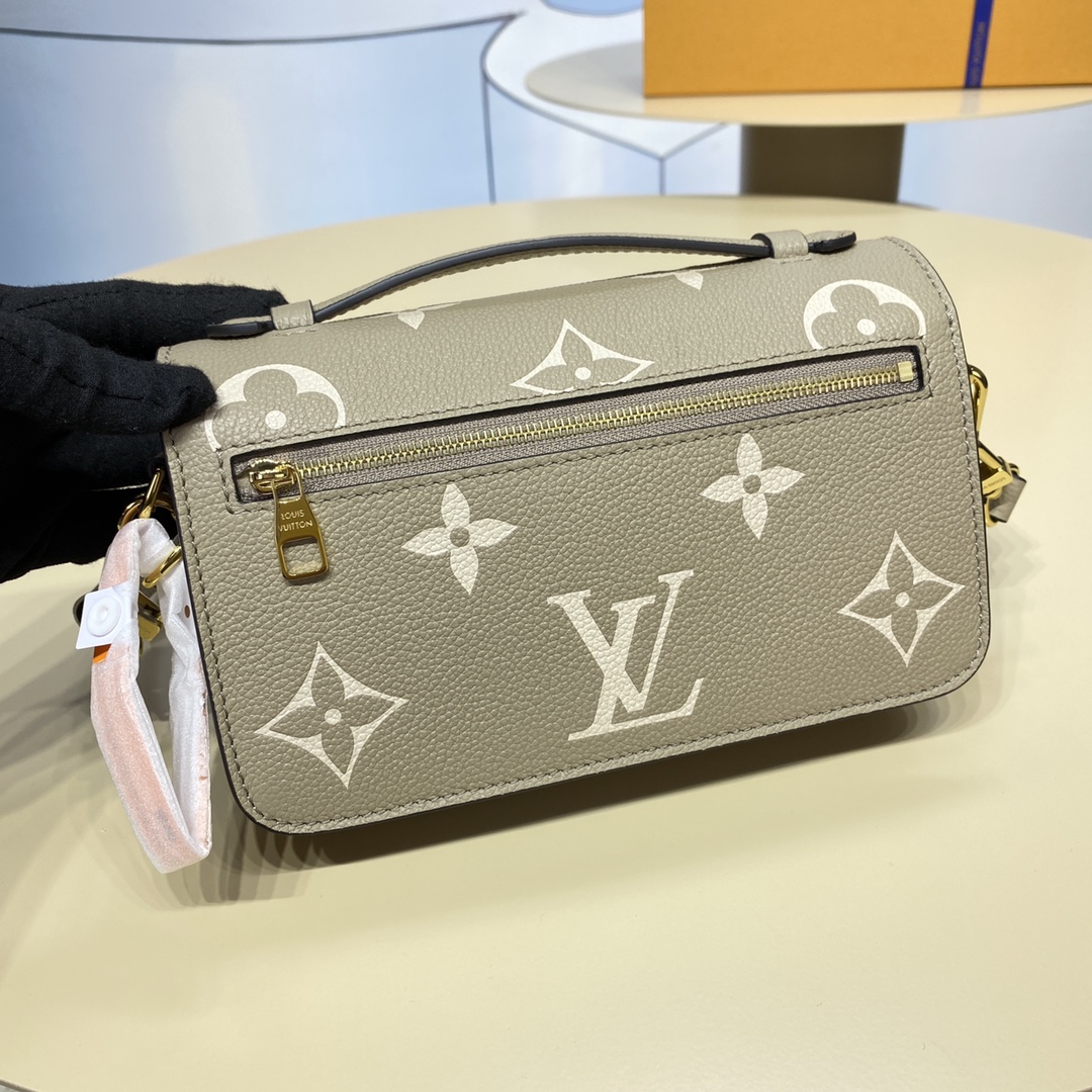 Louis Vuitton M23081 Pochette Métis East West