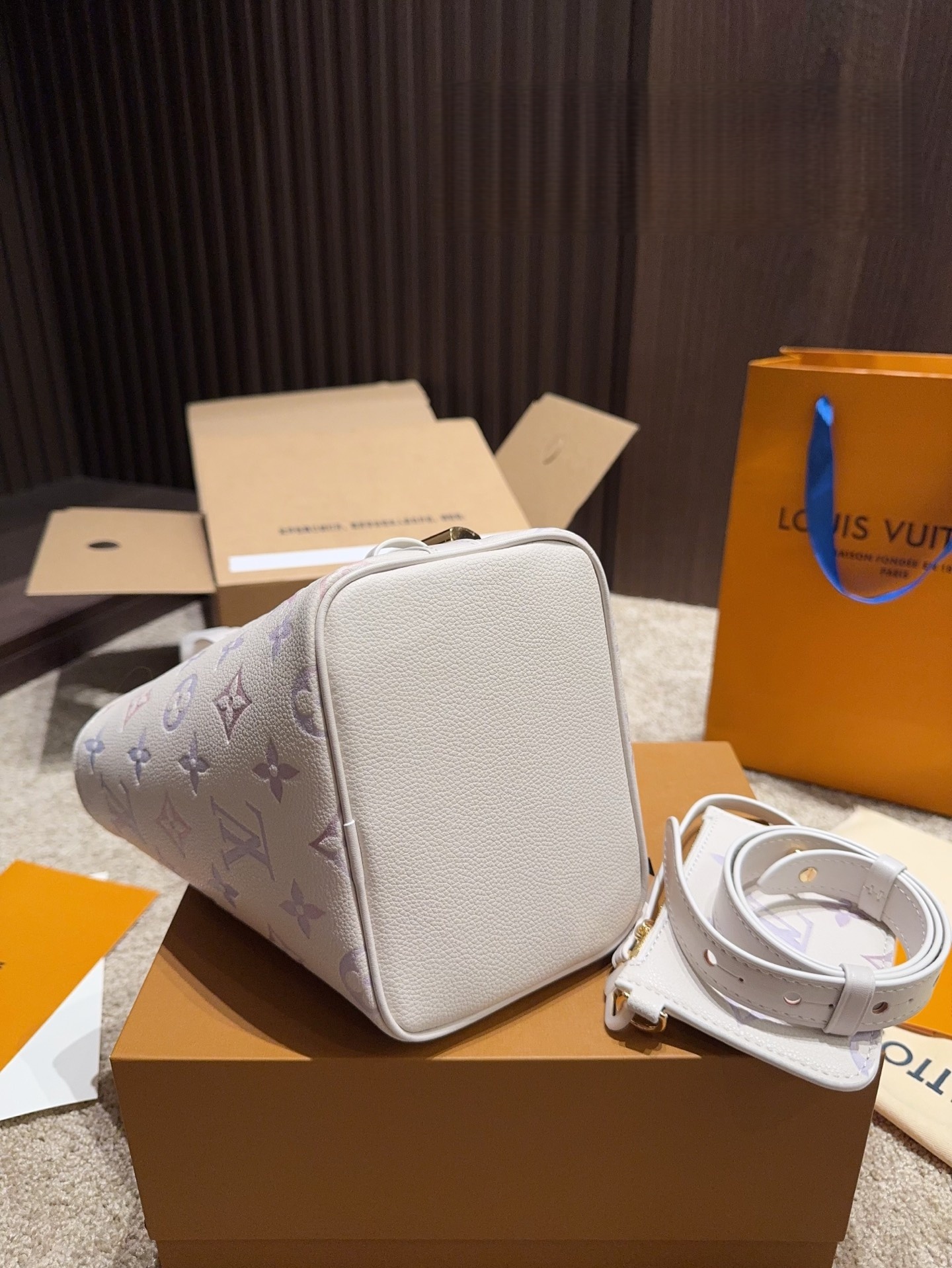 LV M25673 NEW All In BB