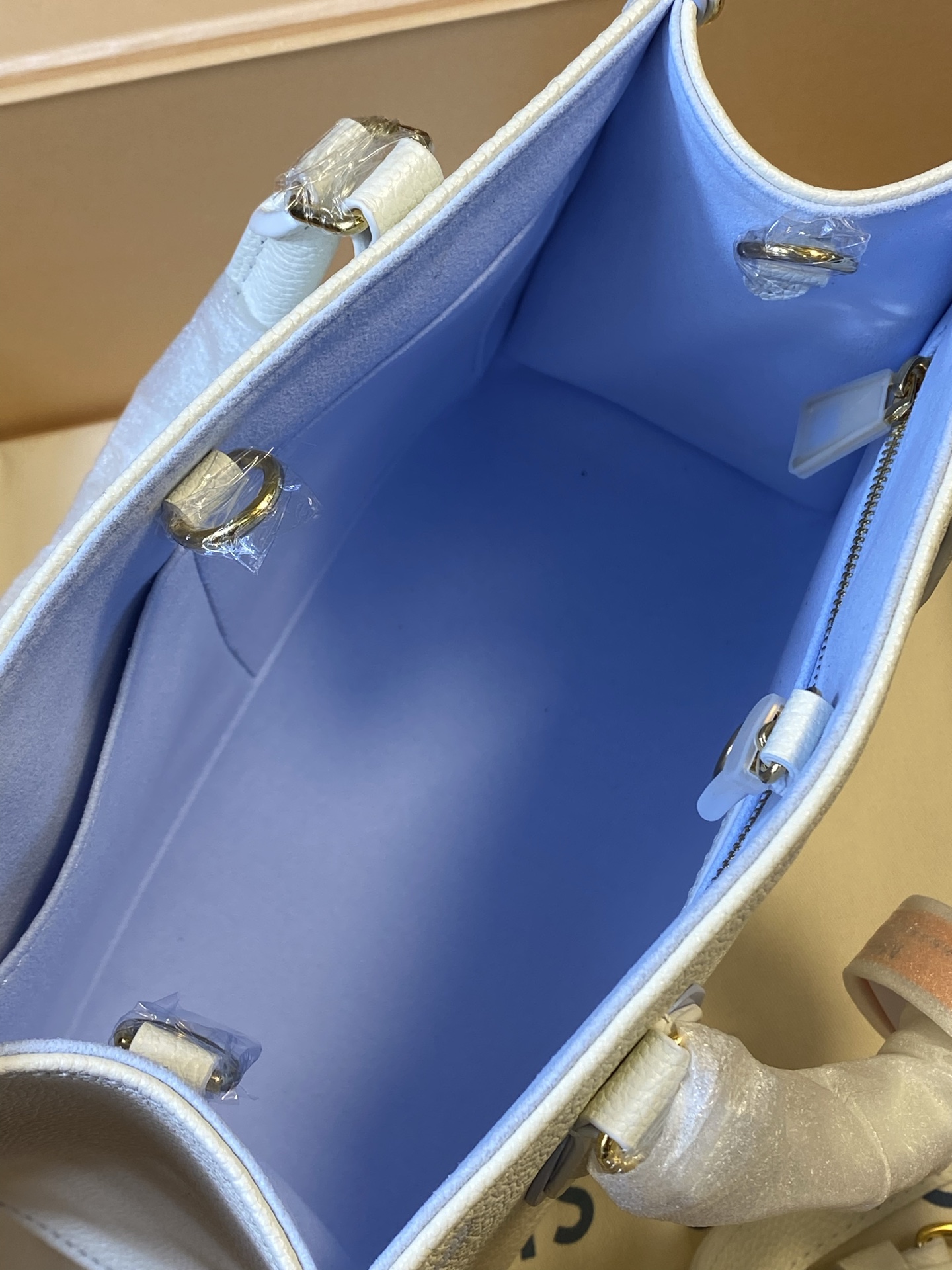 Louis Vuitton Monogram Giant OnTheGo PM