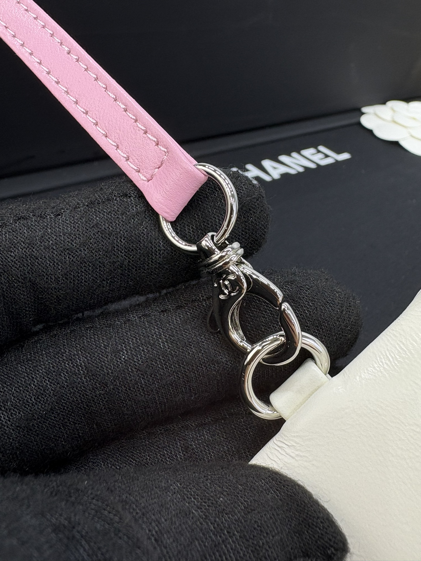 Chanel 22 Bag (Model AS3260)