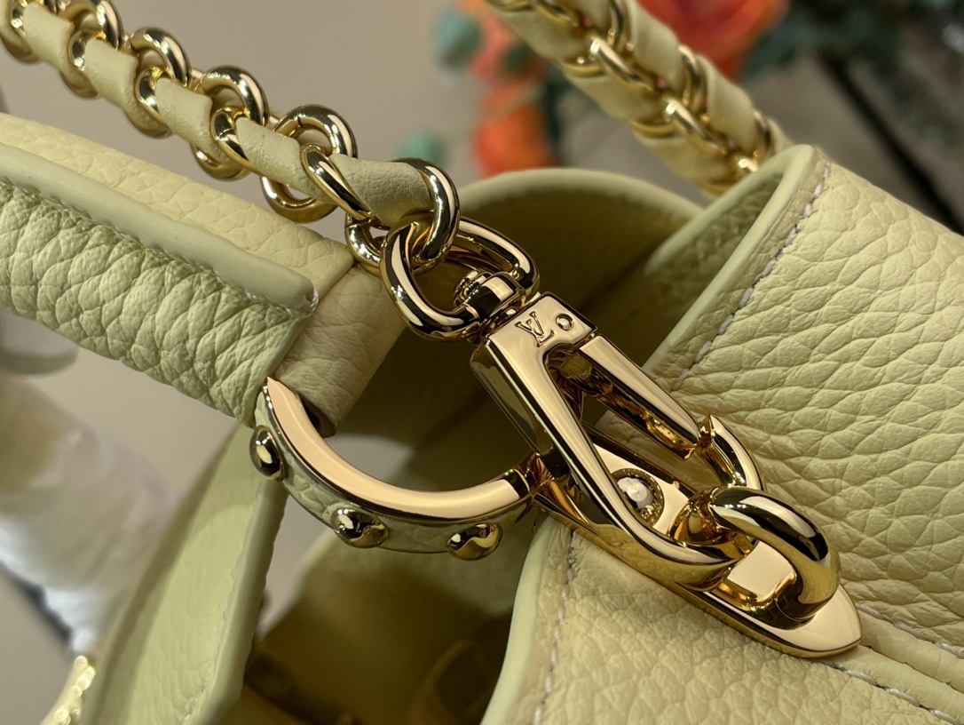 M11351 Capucines East-West Mini