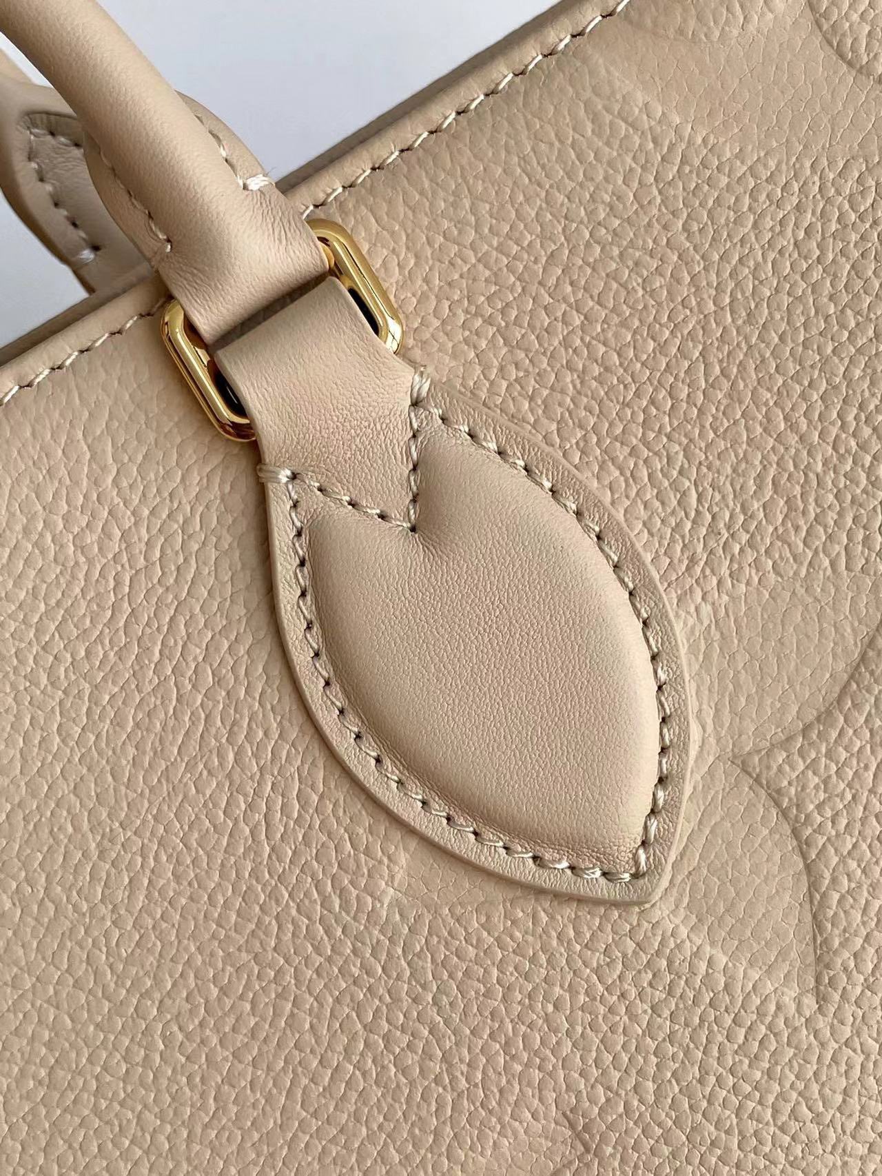 Louis Vuitton M14255 OnTheGo MM sand